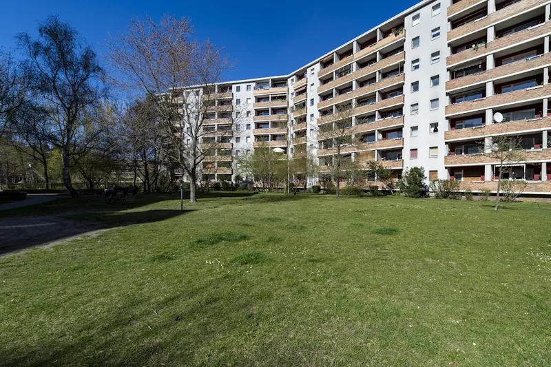 Renovierungsbedürftige 2-Zimmer-Wohnung — photo 1